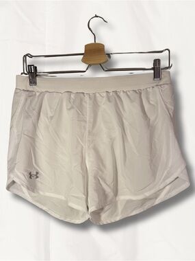 Under Armour HeatGear Loose Fit Athletic Shorts White | M